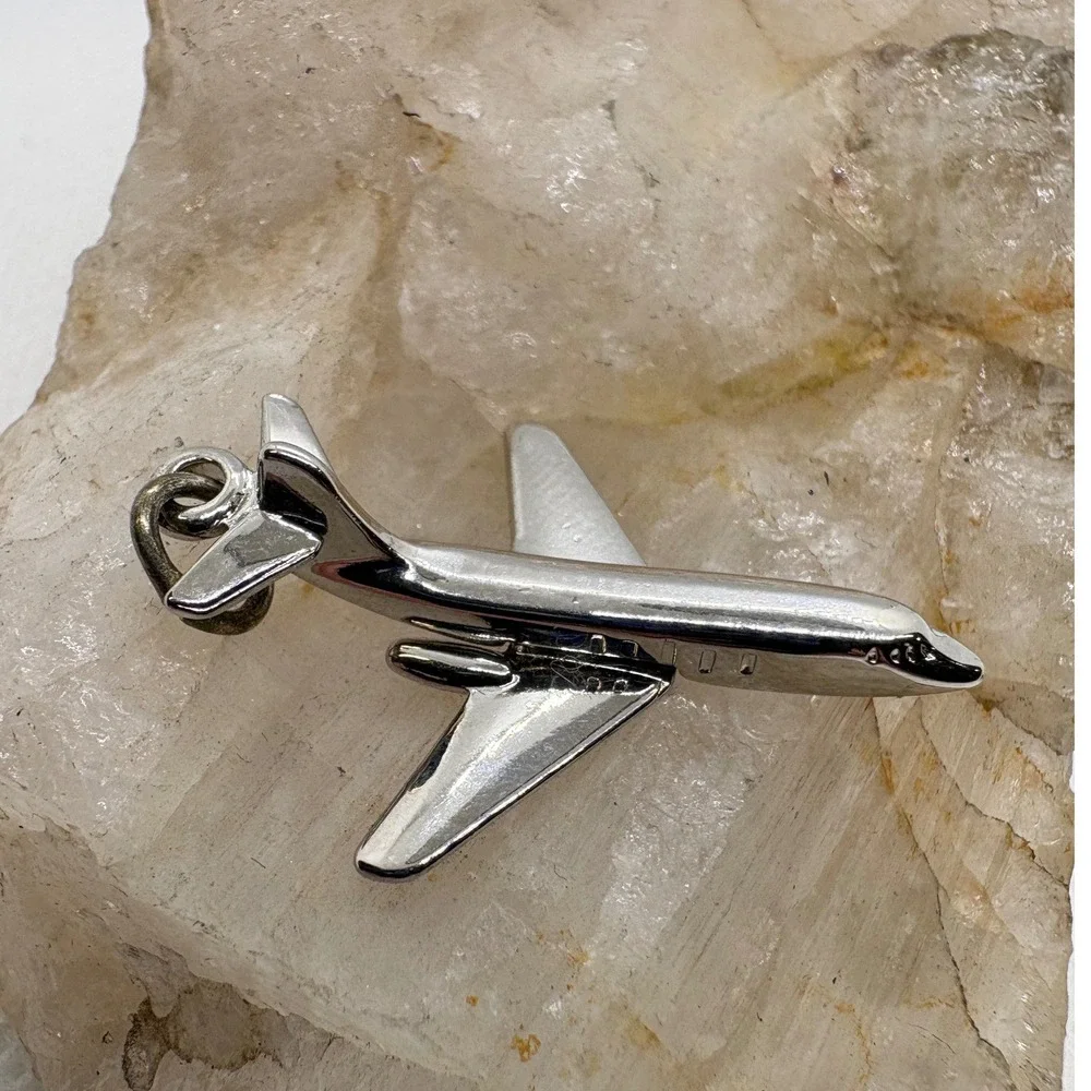 Vintage Sterling Silver Airplane Jet Charm Rhodium Plated Travel Pendant 3.59g